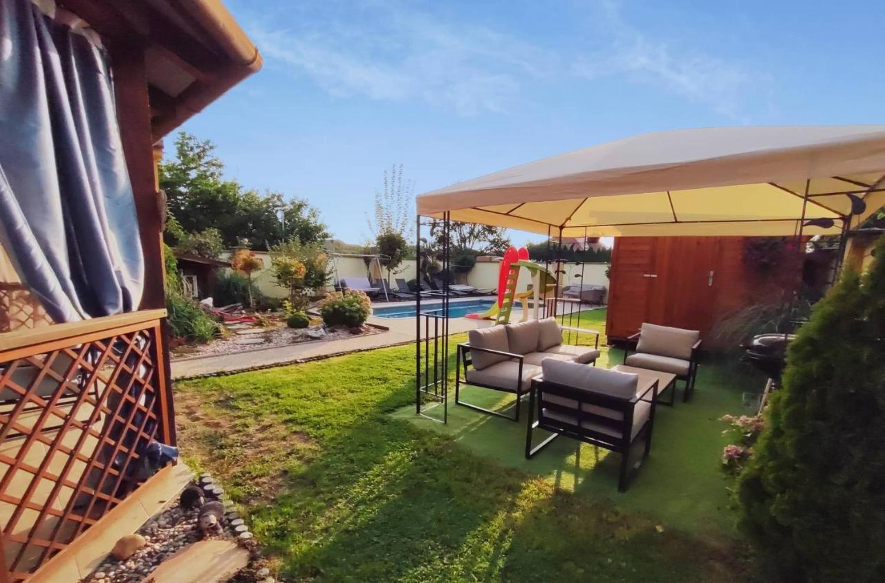 Apartmany Na Kolonade Lednice Bagian luar foto